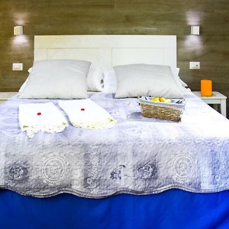 Alis Vanvitelli Suite เนเปิลส์ ภายนอก รูปภาพ